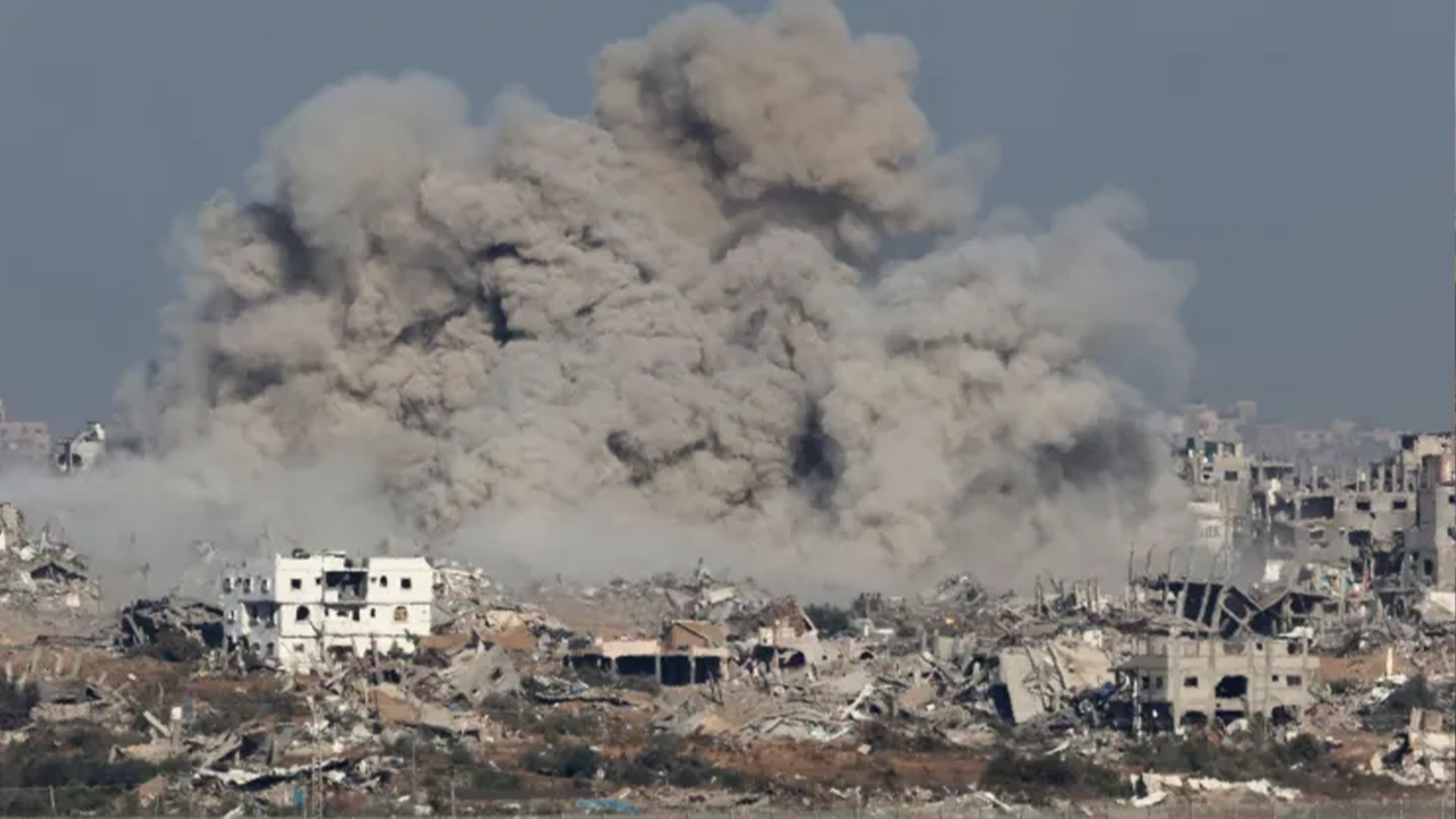 تصعيد متواصل في غزة: خروقات متكررة لاتفاق وقف إطلاق النار لليوم الـ180 وتفاقم الأزمة الإنسانية